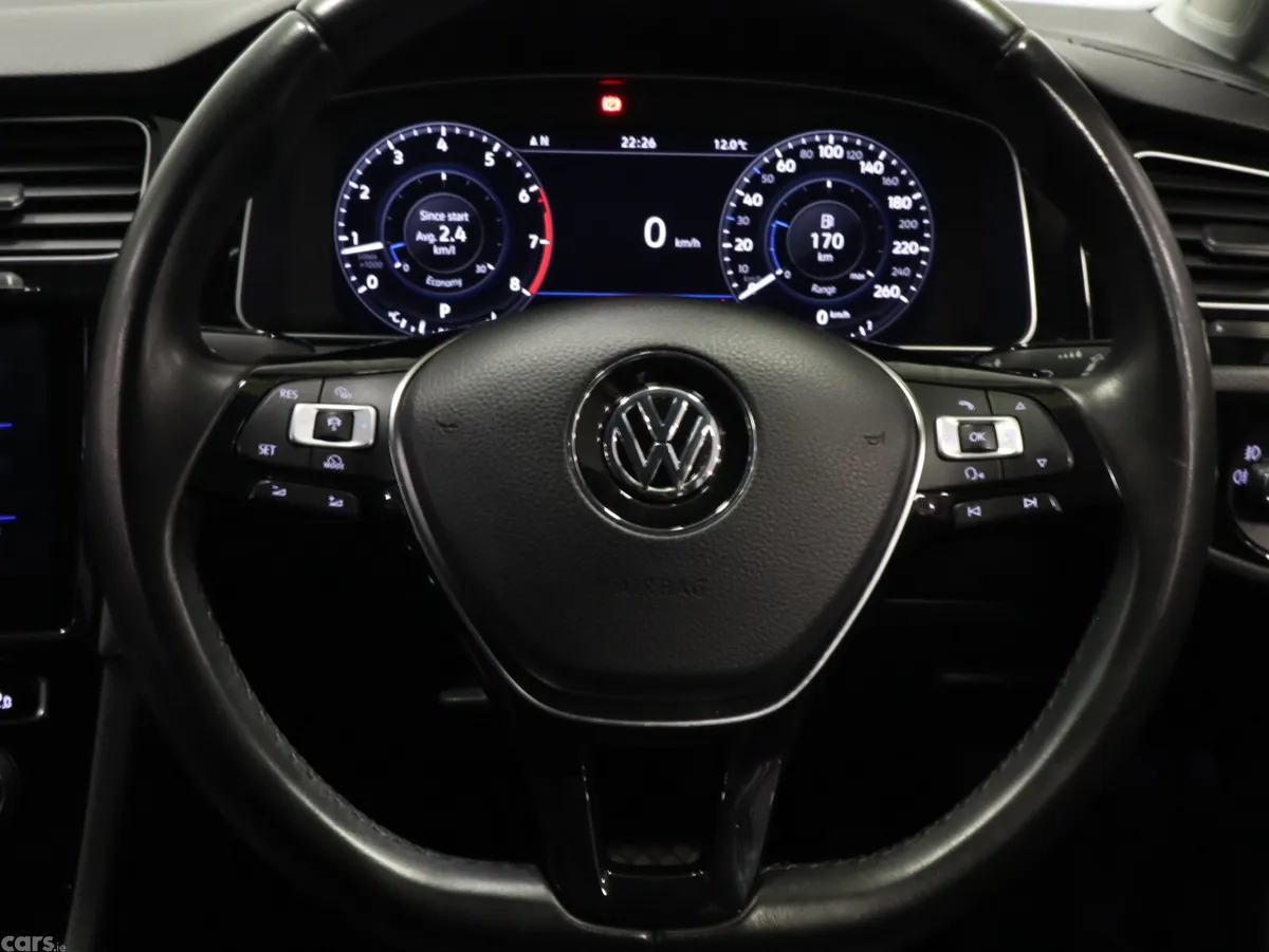 Volkswagen Golf Hatchback, Petrol, 2018, White