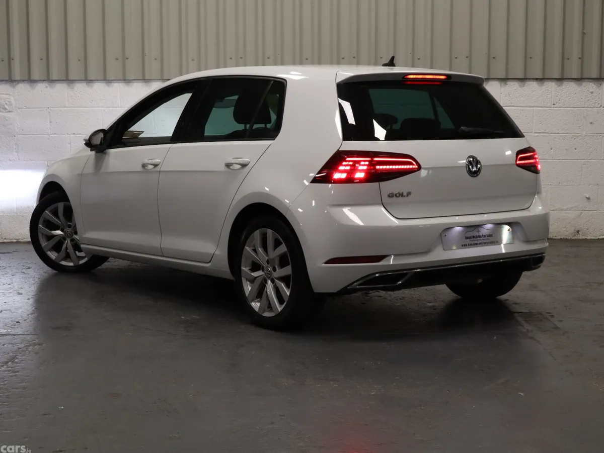 Volkswagen Golf Hatchback, Petrol, 2018, White