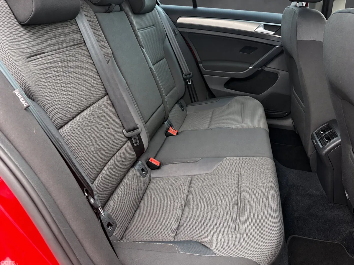 Volkswagen Golf Estate, Petrol, 2016, Red