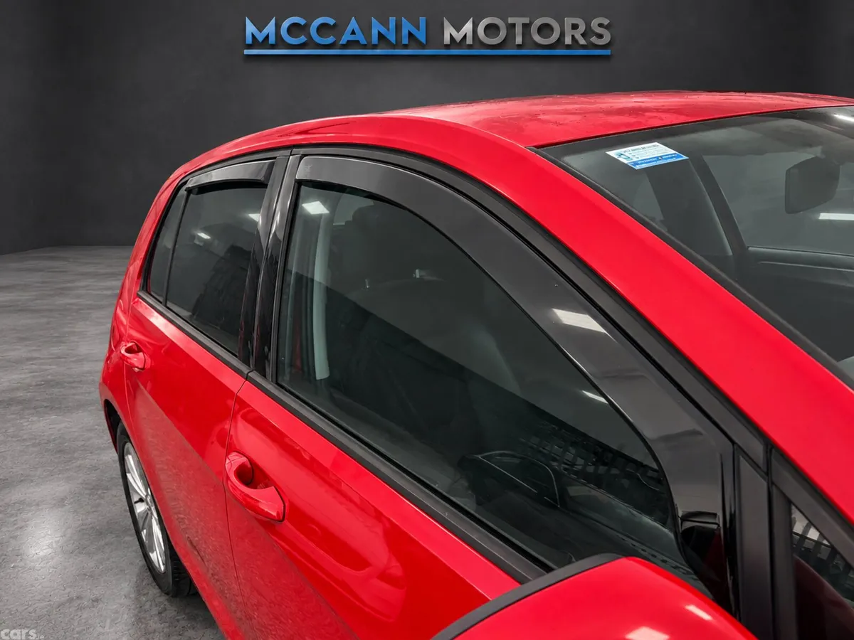 Volkswagen Golf Estate, Petrol, 2016, Red