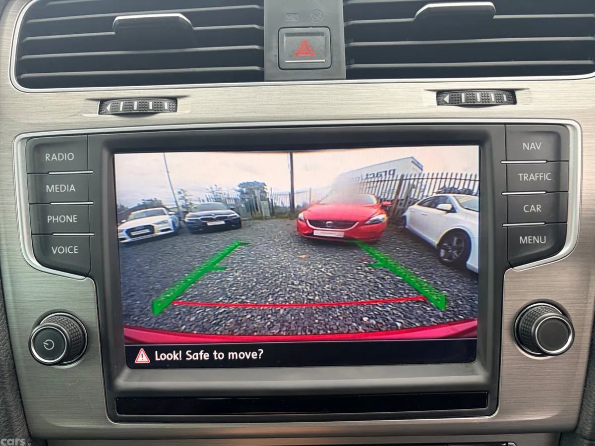 Volkswagen Golf Estate, Petrol, 2016, Red