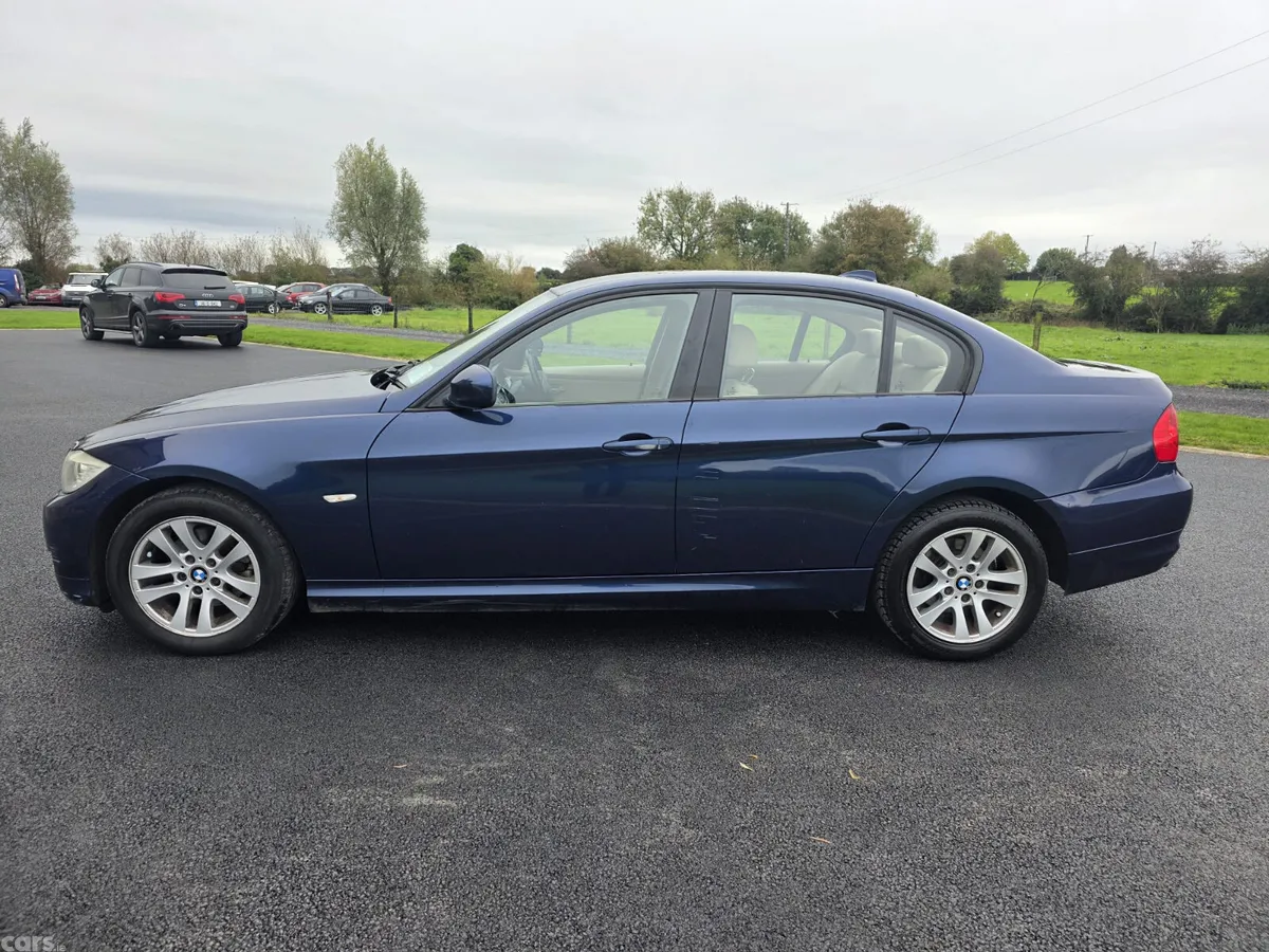 BMW 3-Series Saloon, Diesel, 2011, Blue