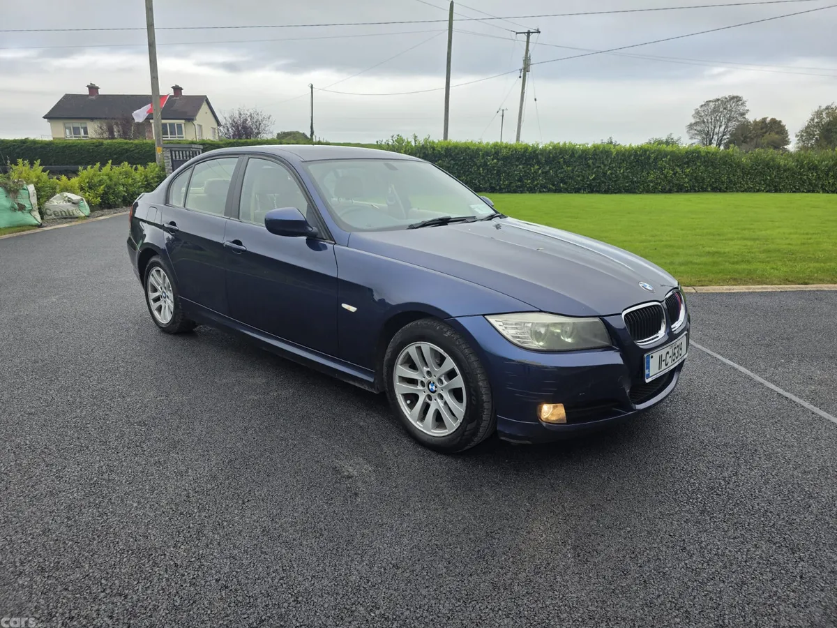 BMW 3-Series Saloon, Diesel, 2011, Blue