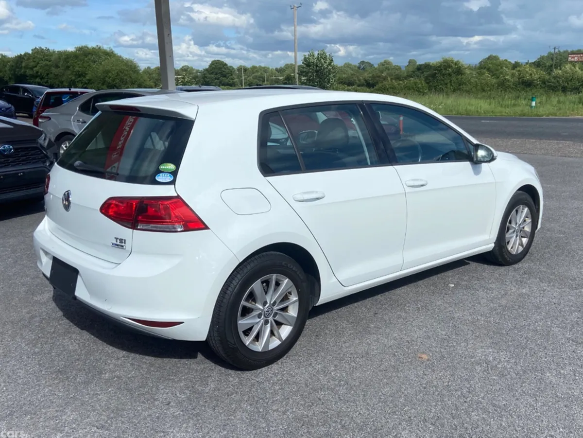Volkswagen Golf Hatchback, Petrol, 2016, White