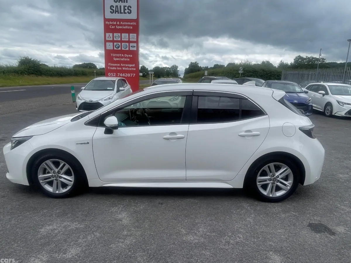 Toyota Corolla Hatchback, Petrol Hybrid, 2019, White