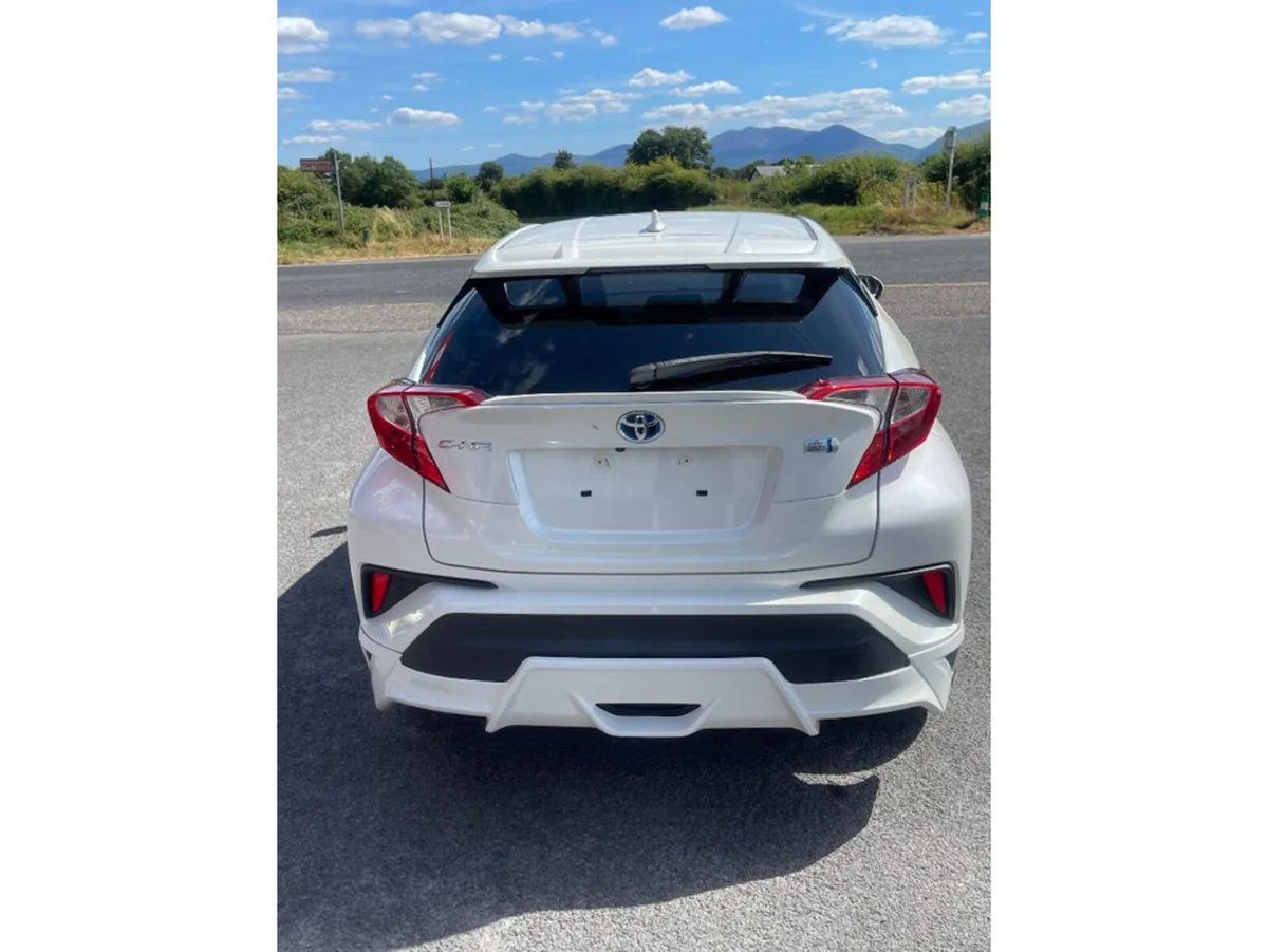 Toyota C-HR Hatchback, Petrol Hybrid, 2017, White