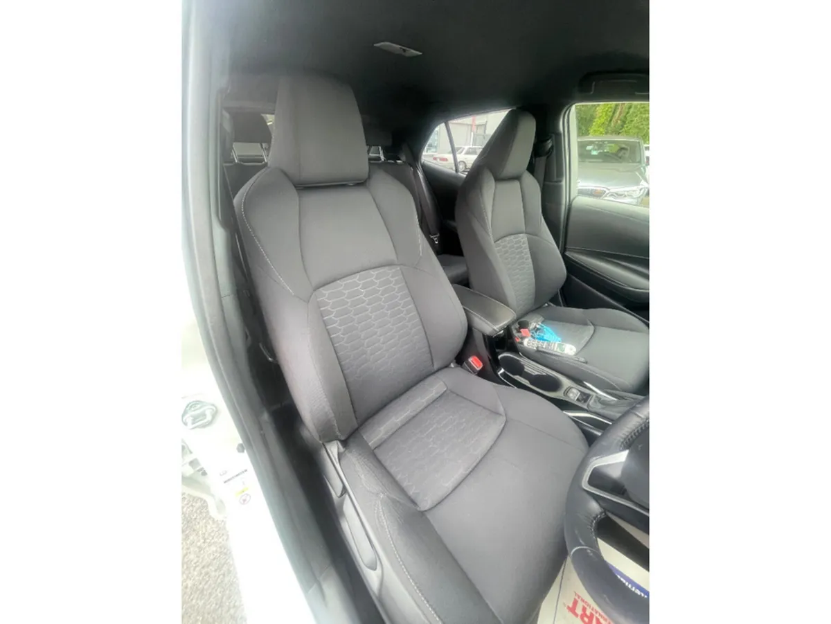 Toyota Corolla Hatchback, Petrol Hybrid, 2019, White
