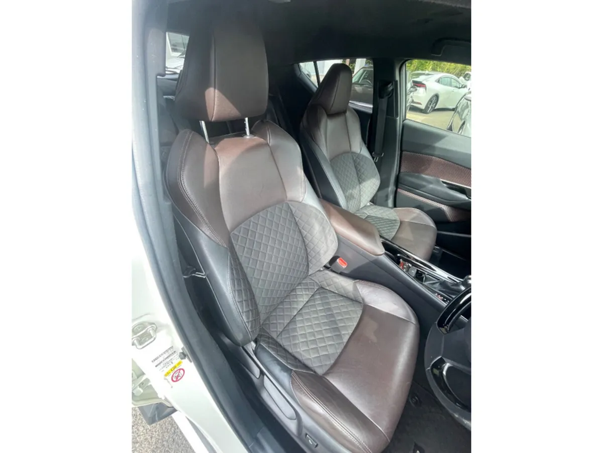 Toyota C-HR Hatchback, Petrol Hybrid, 2018, White