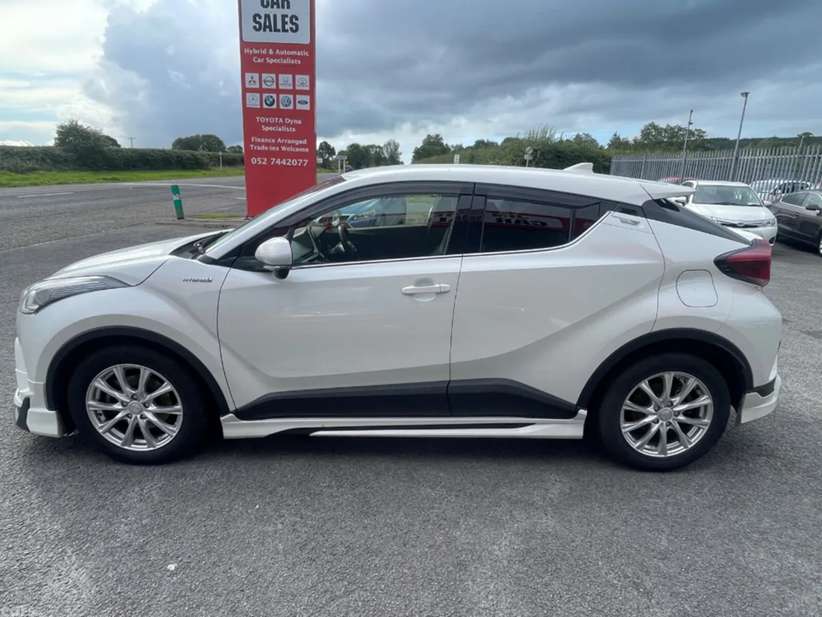Toyota C-HR Hatchback, Petrol Hybrid, 2018, White