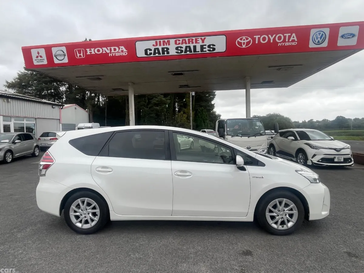 Toyota Prius Hatchback, Petrol Hybrid, 2016, White