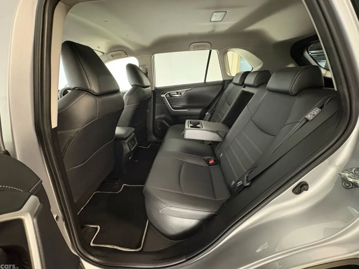 Toyota RAV4 SUV, Petrol Hybrid, 2023, Grey