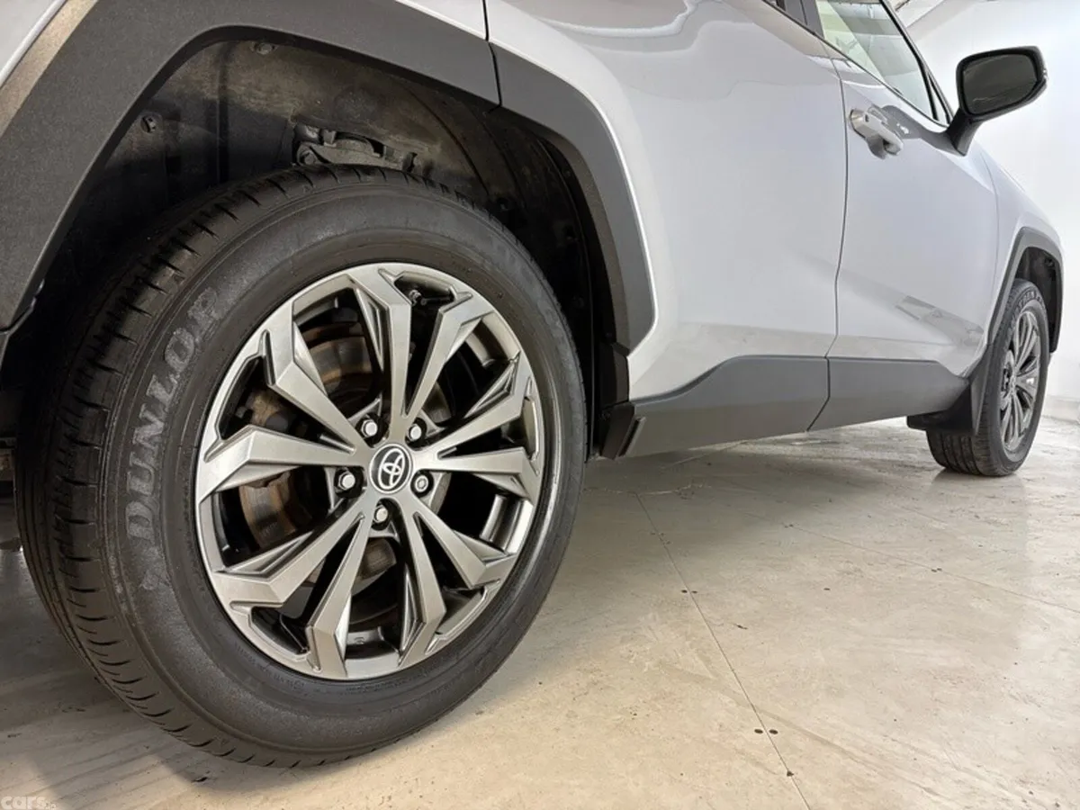 Toyota RAV4 SUV, Petrol Hybrid, 2023, Grey