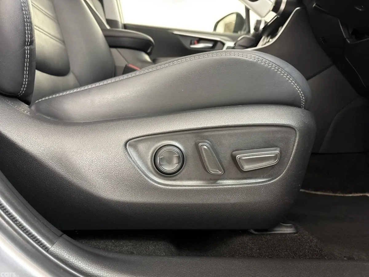 Toyota RAV4 SUV, Petrol Hybrid, 2023, Grey