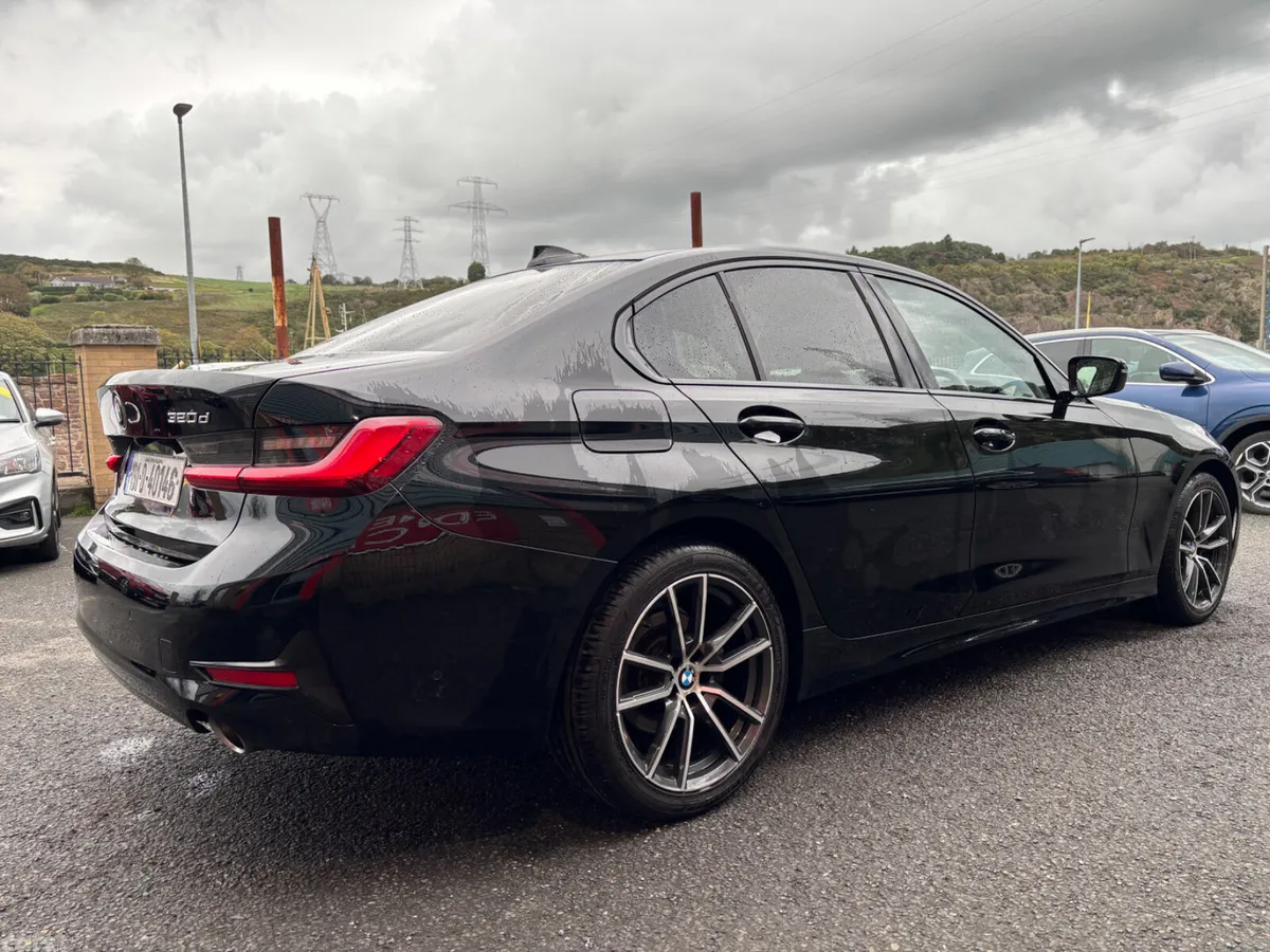 BMW 3-Series Saloon, Diesel, 2019, Black