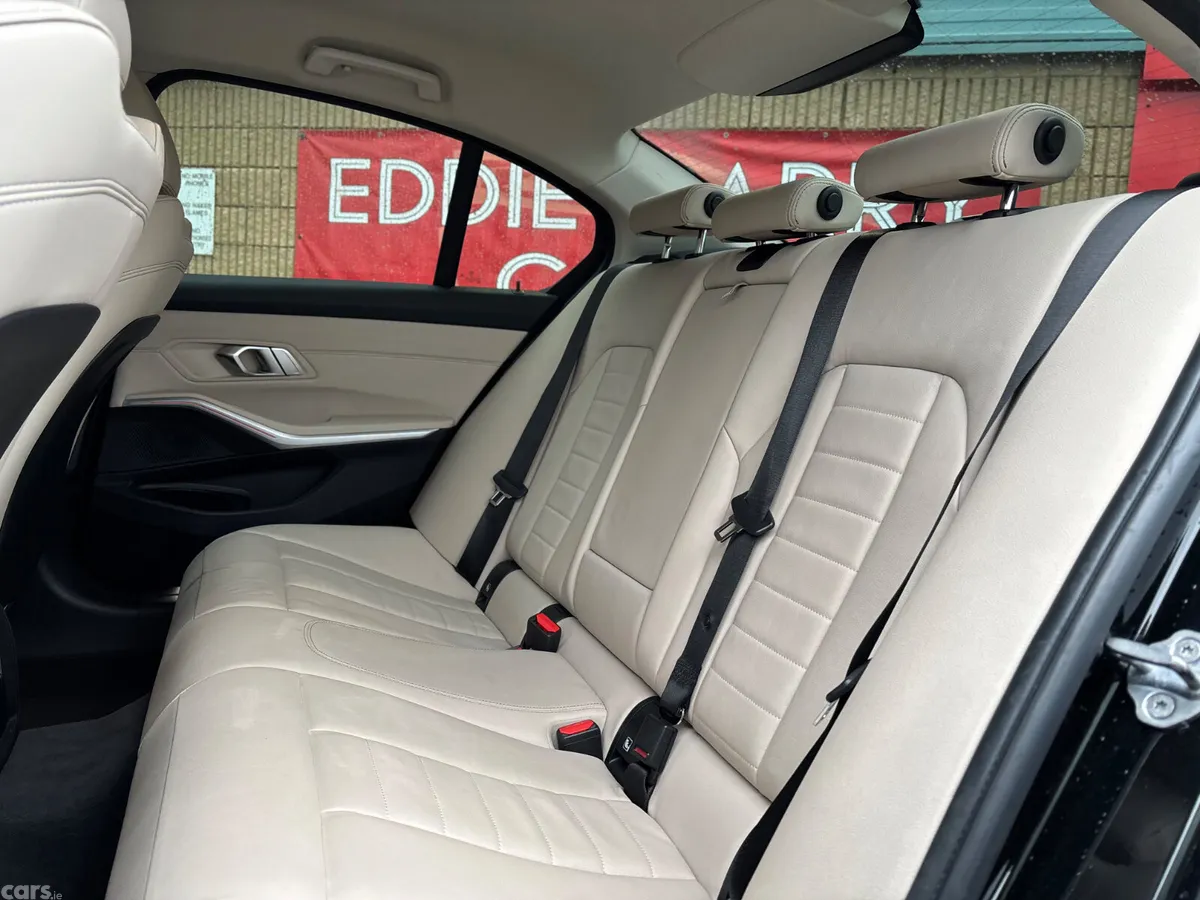 BMW 3-Series Saloon, Diesel, 2019, Black