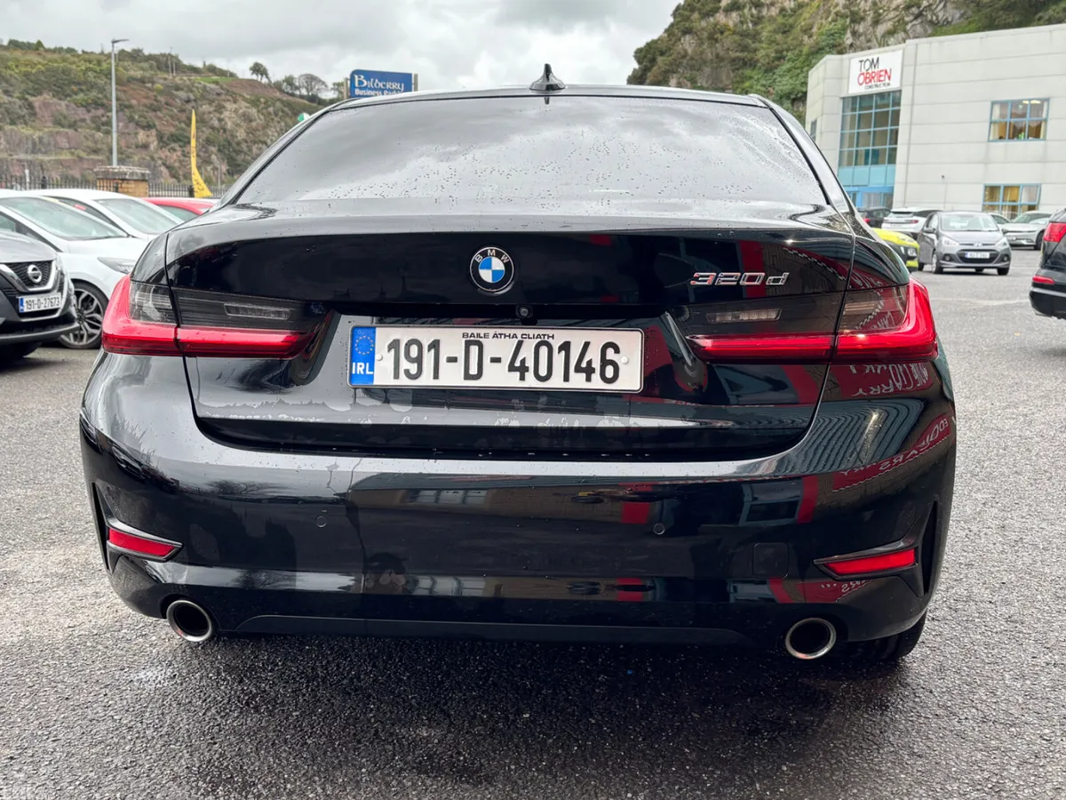 BMW 3-Series Saloon, Diesel, 2019, Black