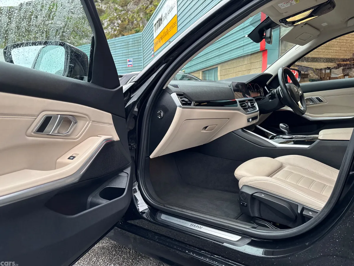 BMW 3-Series Saloon, Diesel, 2019, Black