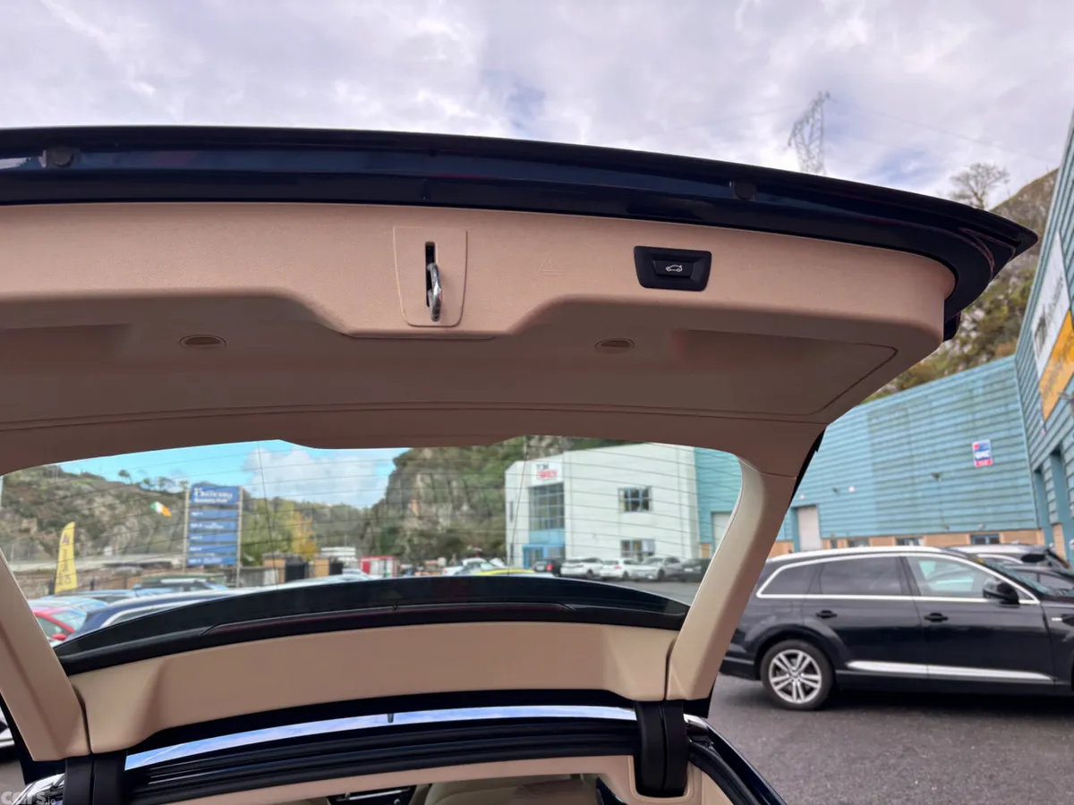 BMW 5-Series Estate, Diesel, 2017, Blue