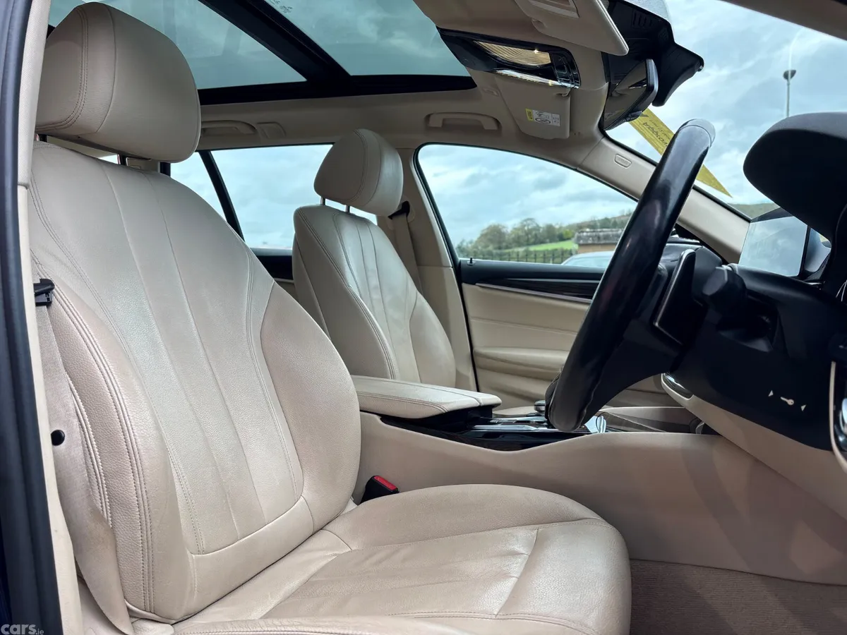 BMW 5-Series Estate, Diesel, 2017, Blue