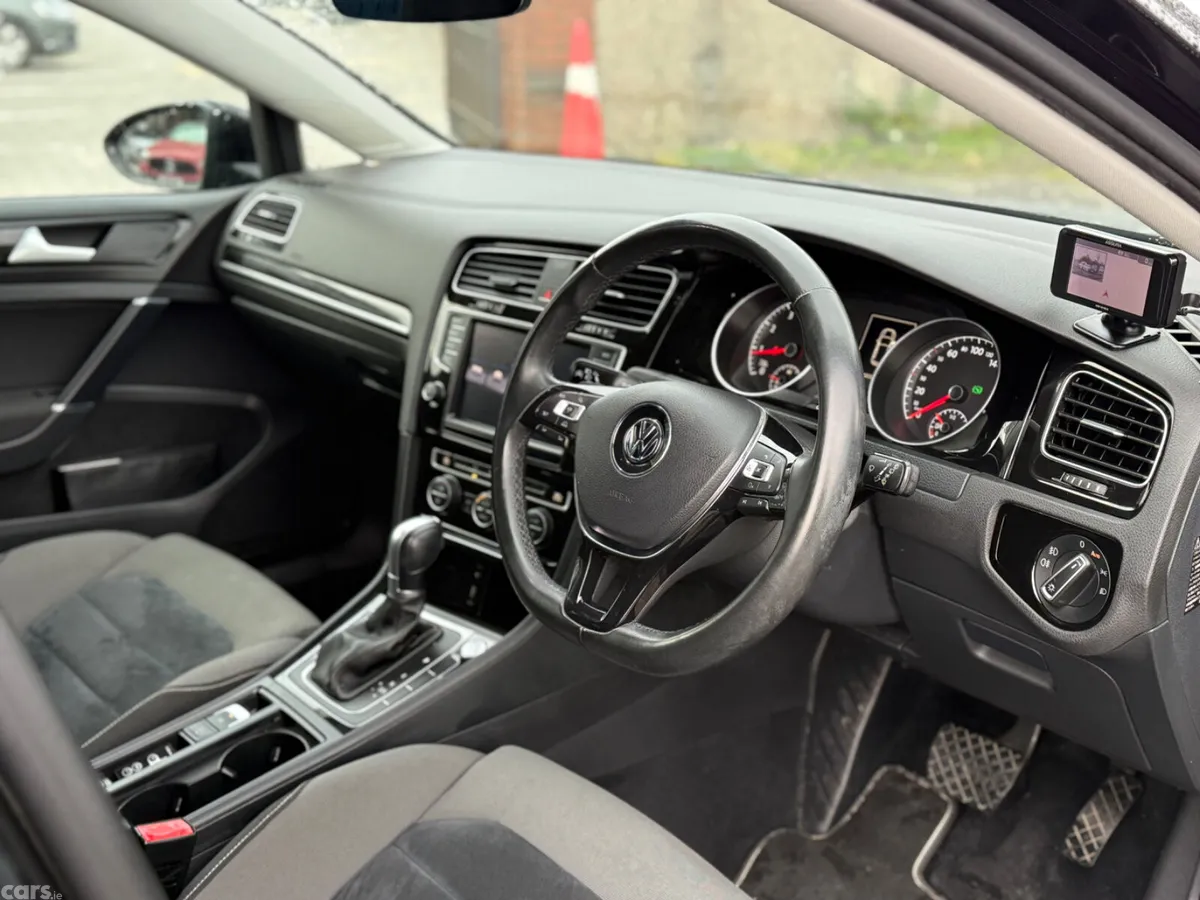 Volkswagen Golf Hatchback, Petrol, 2017, Black