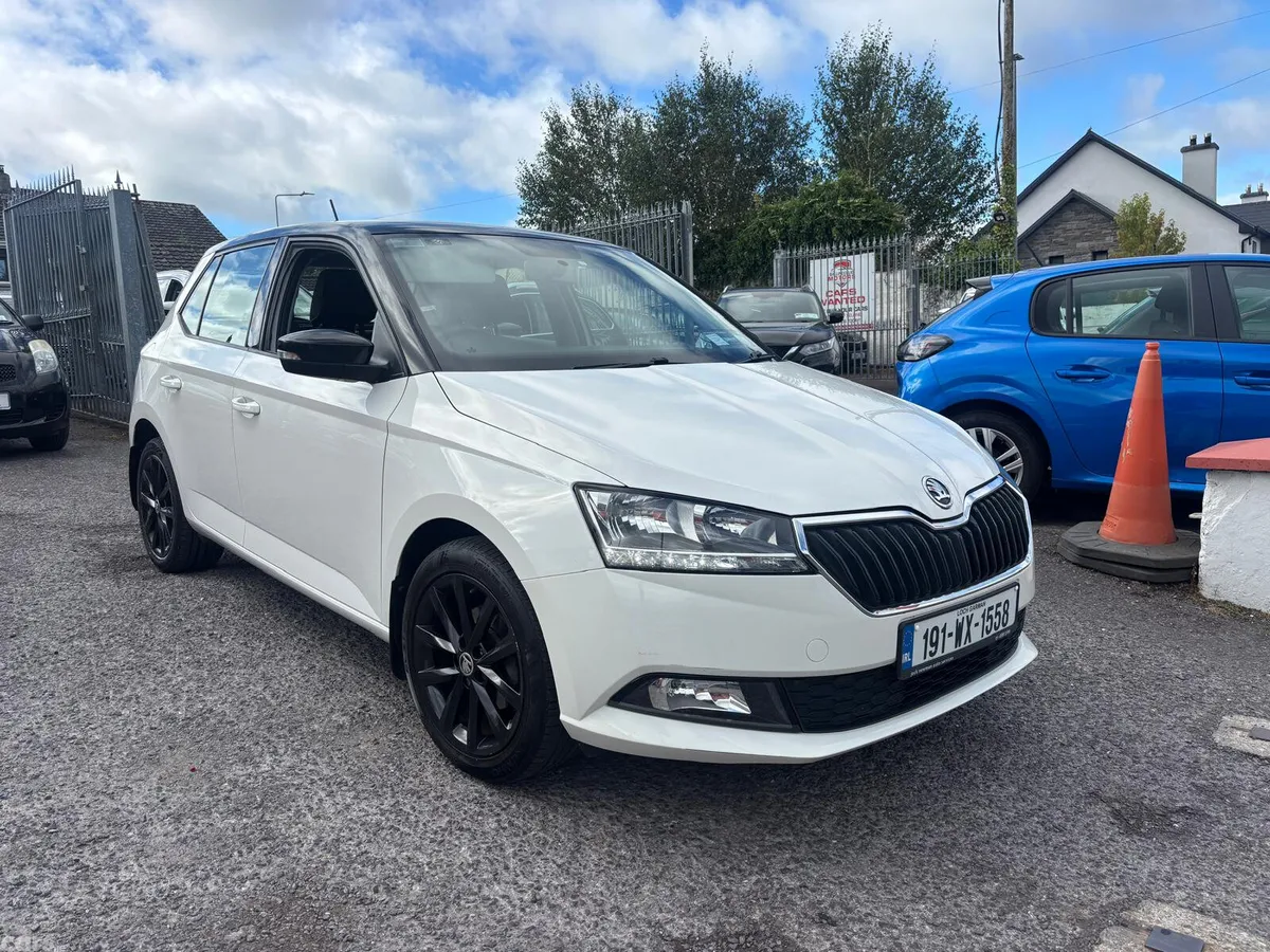Skoda Fabia Hatchback, Petrol, 2019, White