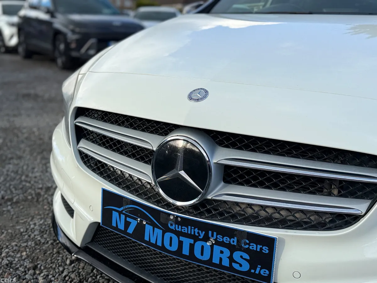 Mercedes-Benz A-Class Hatchback, Petrol, 2013, White