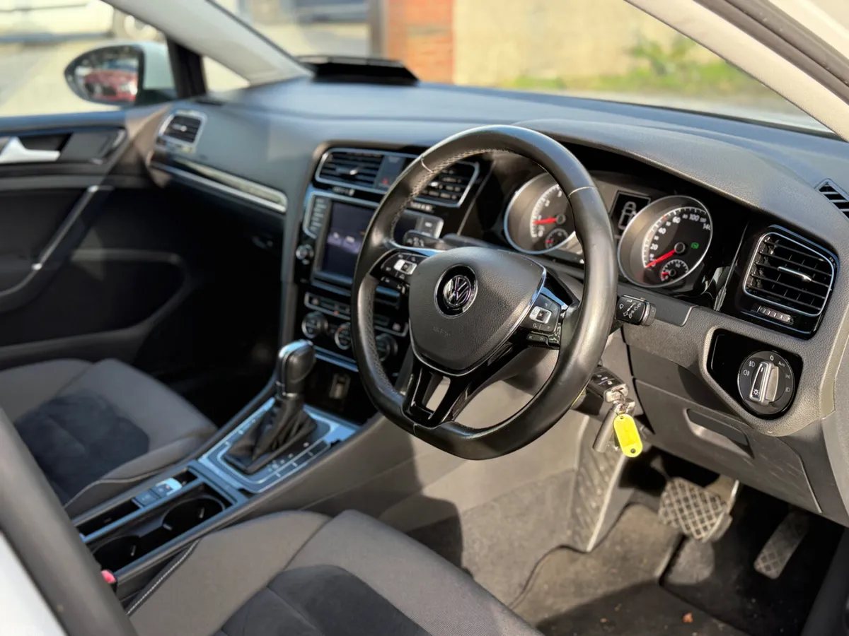 Volkswagen Golf Hatchback, Petrol, 2013, White