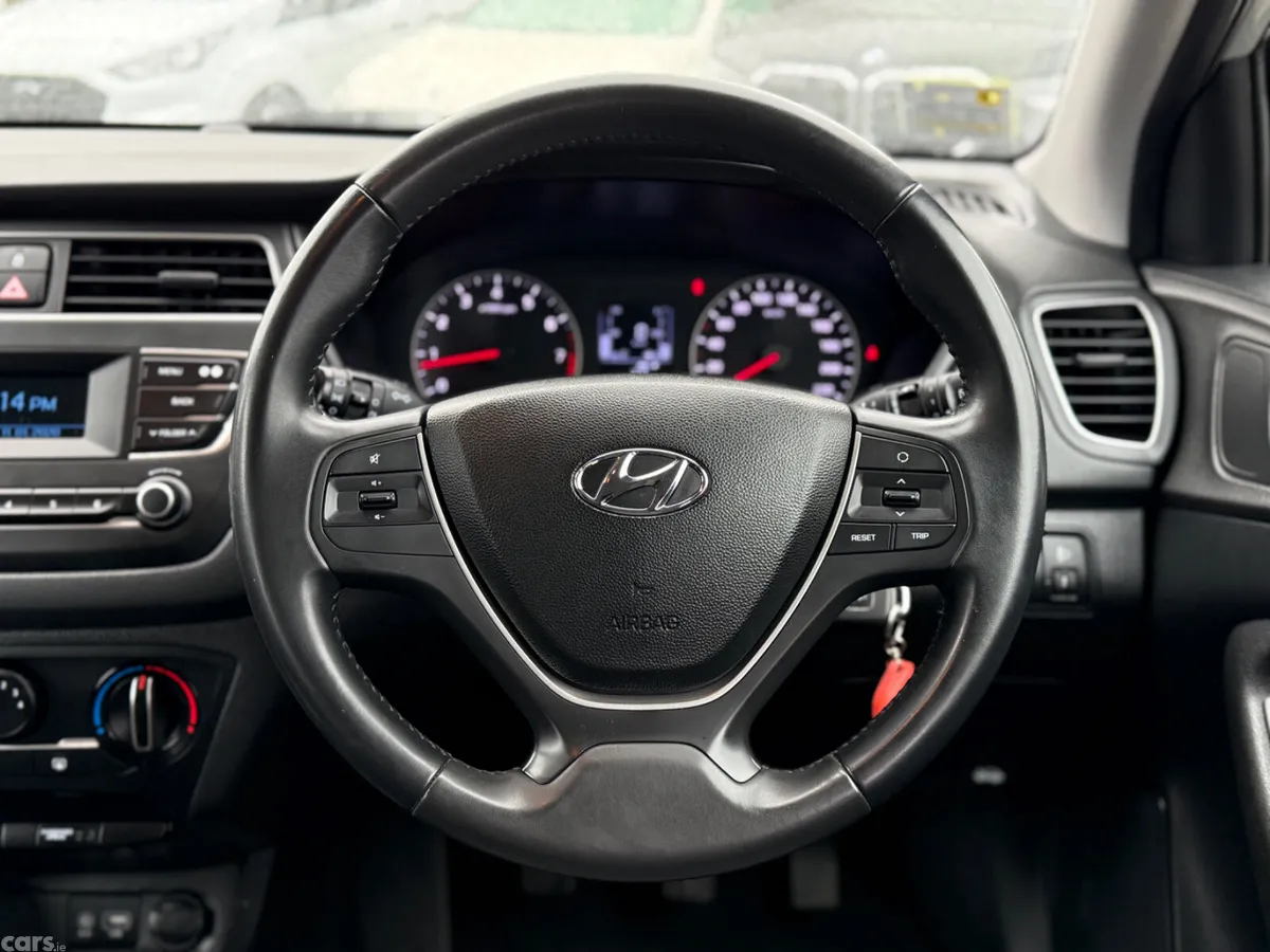 Hyundai i20 Hatchback, Petrol, 2020, Grey