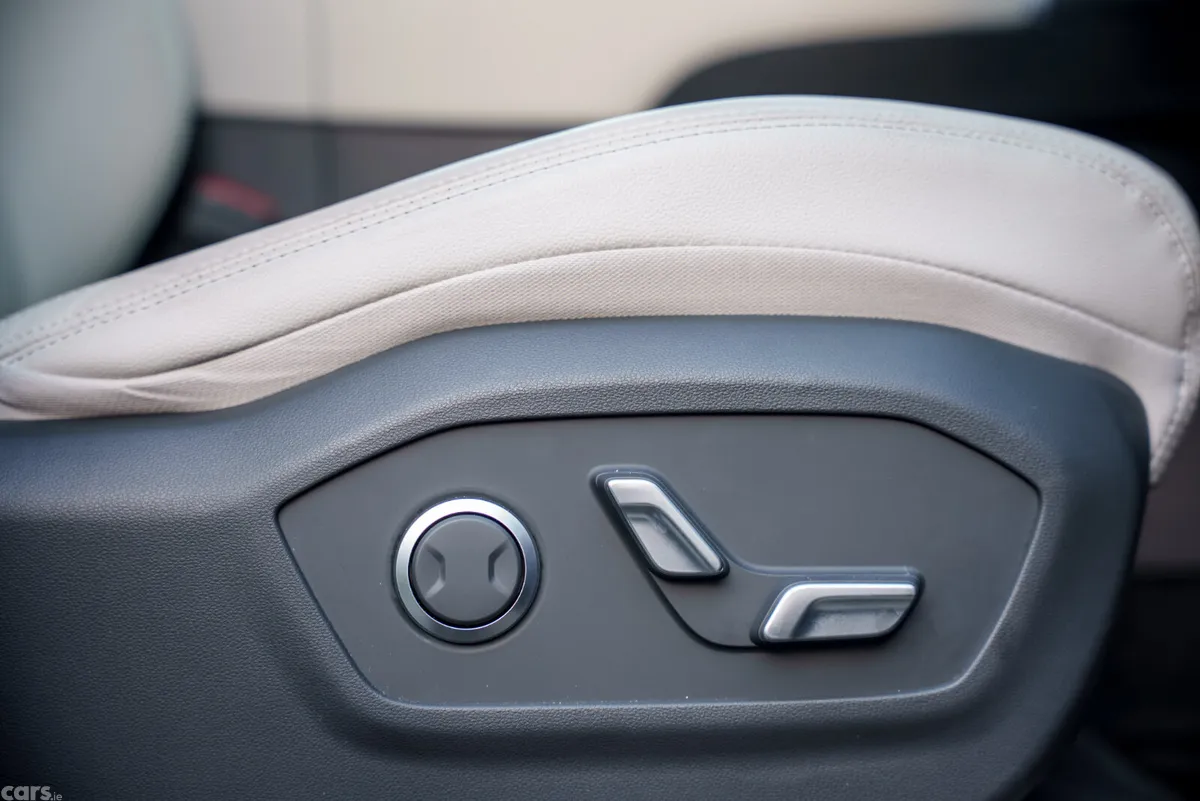 Hyundai Santa Fe SUV, Petrol Plug-in Hybrid, 2025, Grey
