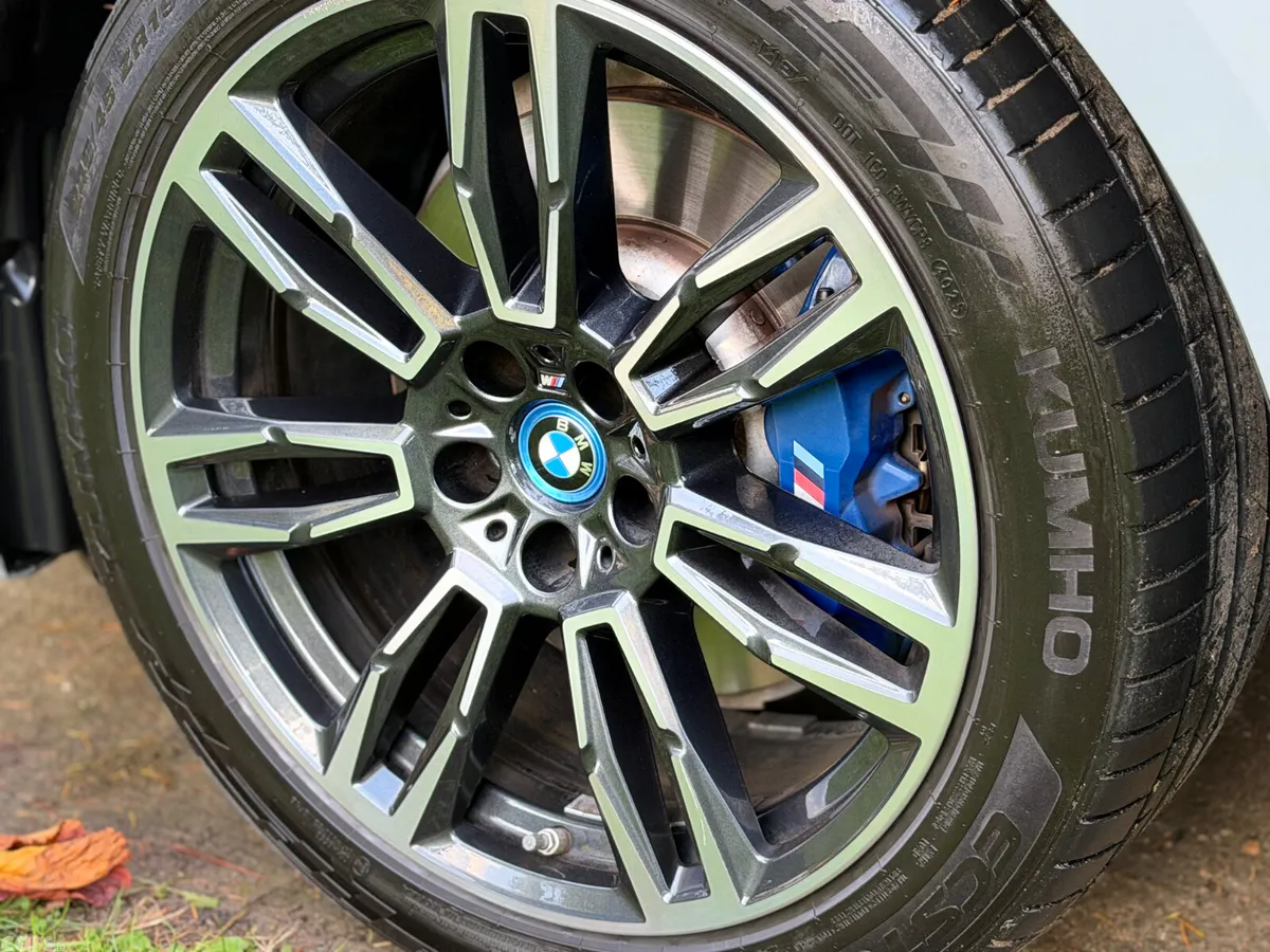 BMW 5-Series Saloon, Petrol Plug-in Hybrid, 2024, Grey