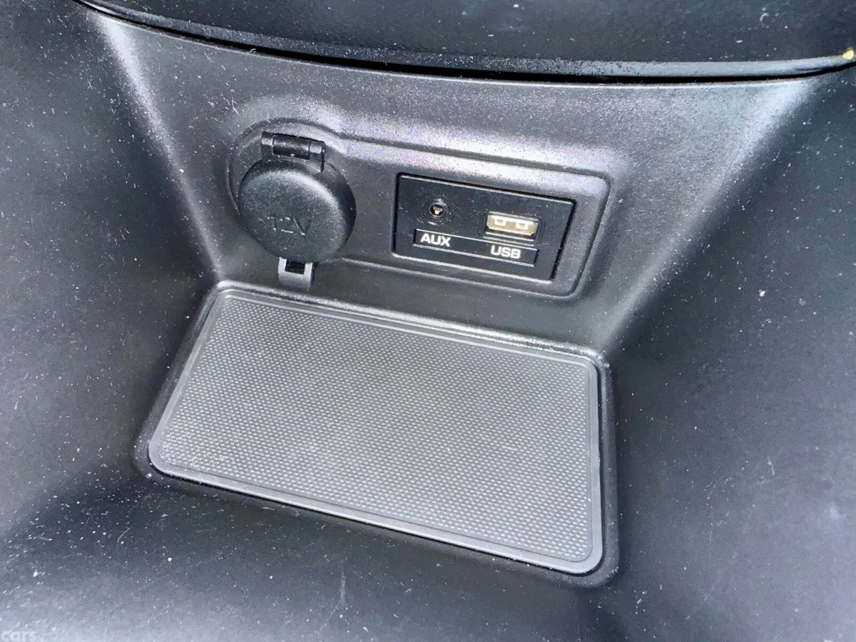 Hyundai ix20 MPV, Petrol, 2019, White