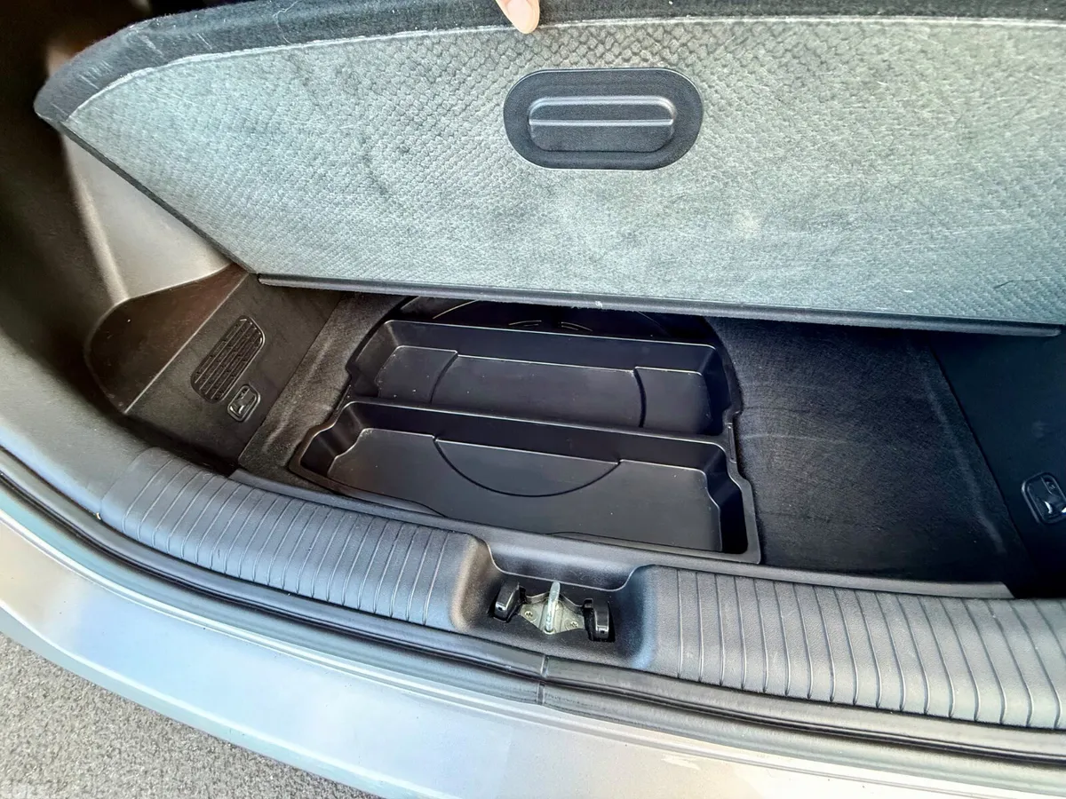 Hyundai ix20 MPV, Petrol, 2019, White