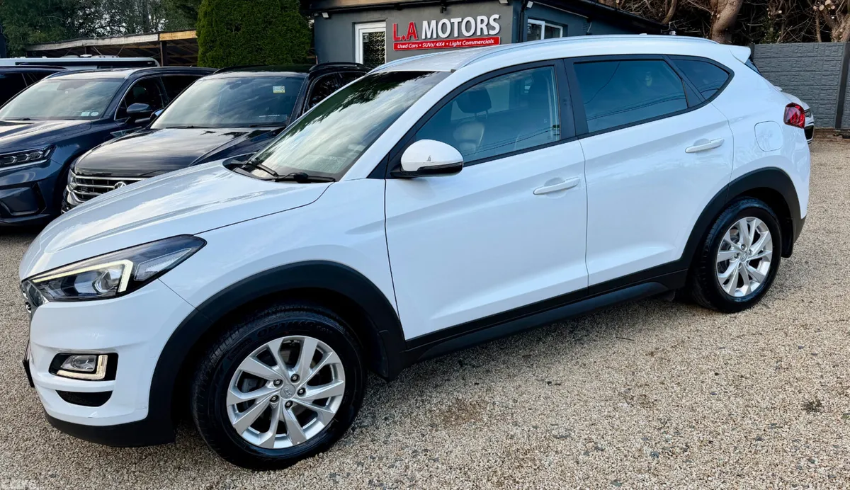 Hyundai Tucson SUV, Petrol, 2019, White