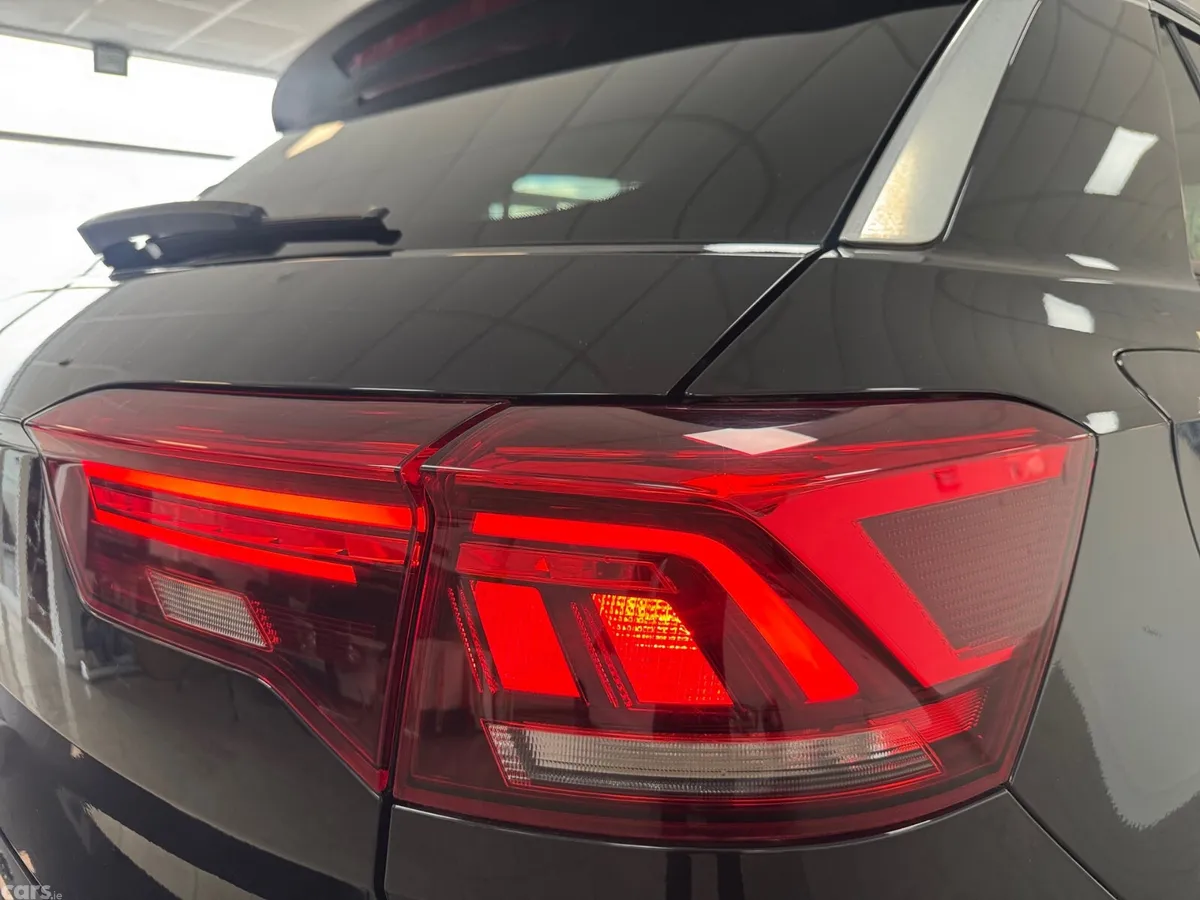 Volkswagen T-Roc SUV, Diesel, 2021, Black