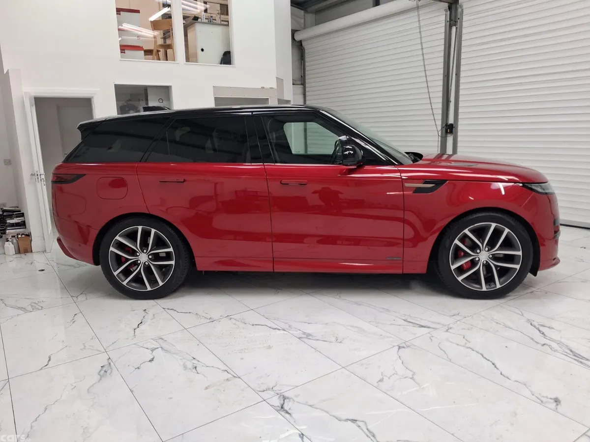 Land Rover Range Rover SUV, Petrol Hybrid, 2023, Red