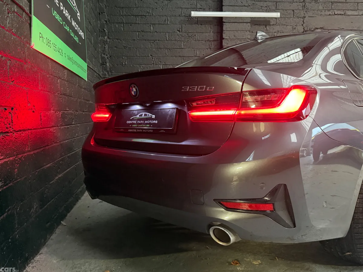 BMW 3-Series Saloon, Petrol Plug-in Hybrid, 2022, Grey