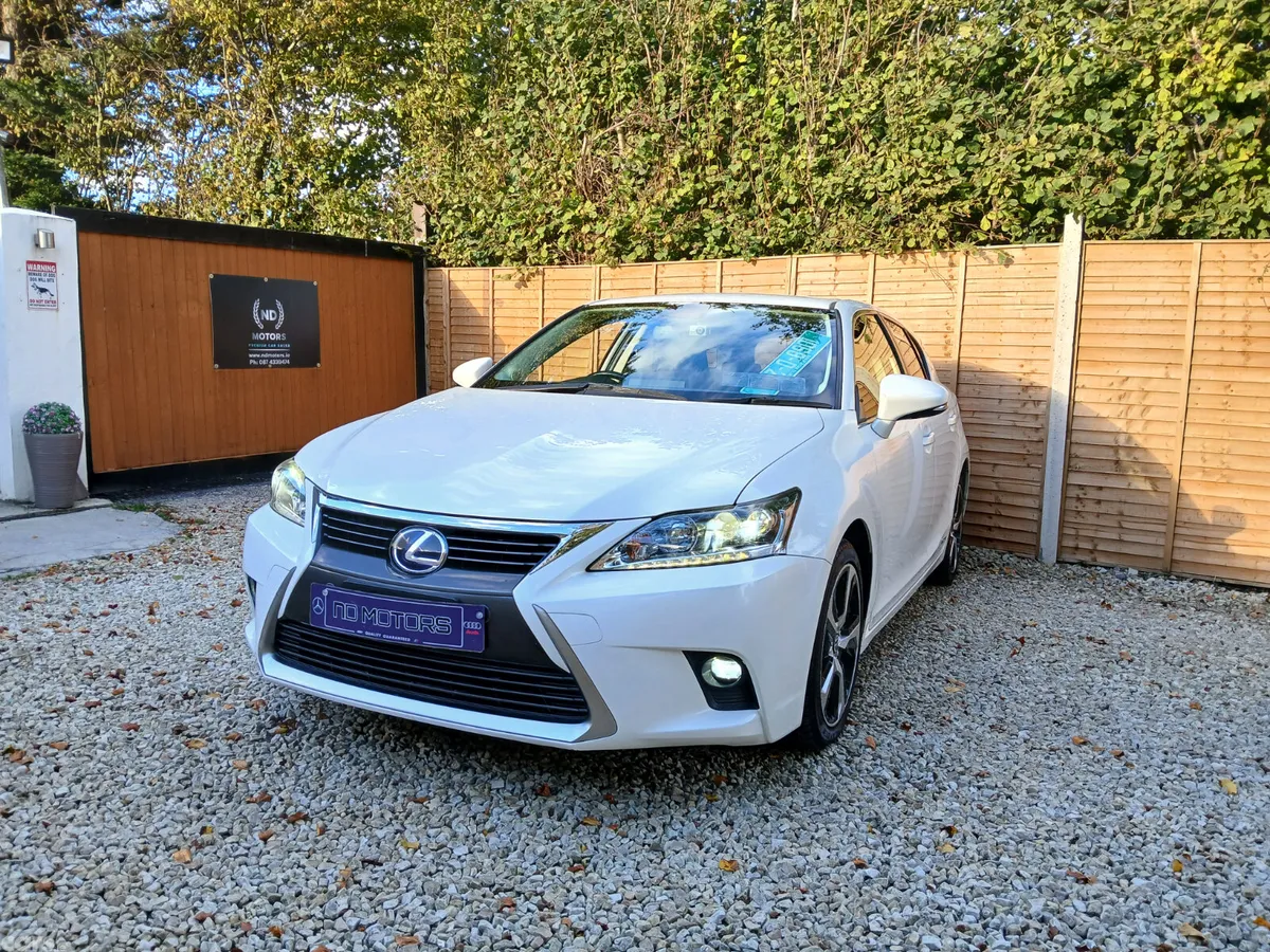 Lexus CT Hatchback, Petrol Hybrid, 2016, White
