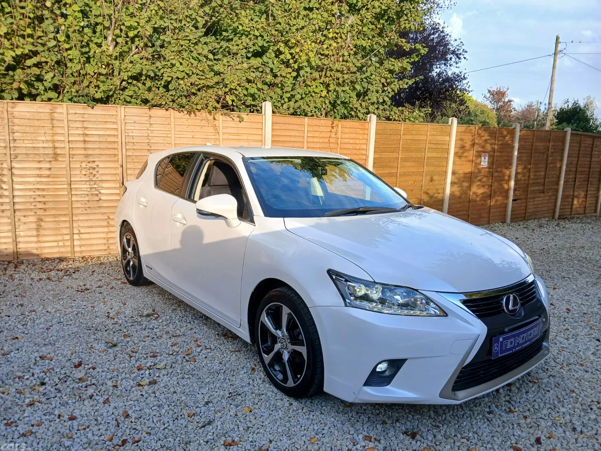 Lexus CT Hatchback, Petrol Hybrid, 2016, White