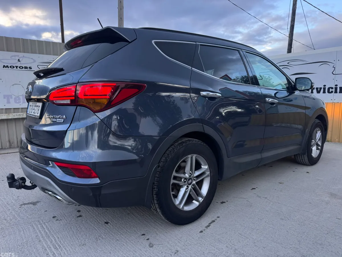Hyundai Santa Fe SUV, Diesel, 2017, Blue