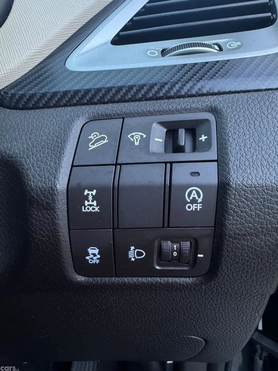 Hyundai Santa Fe SUV, Diesel, 2017, Blue