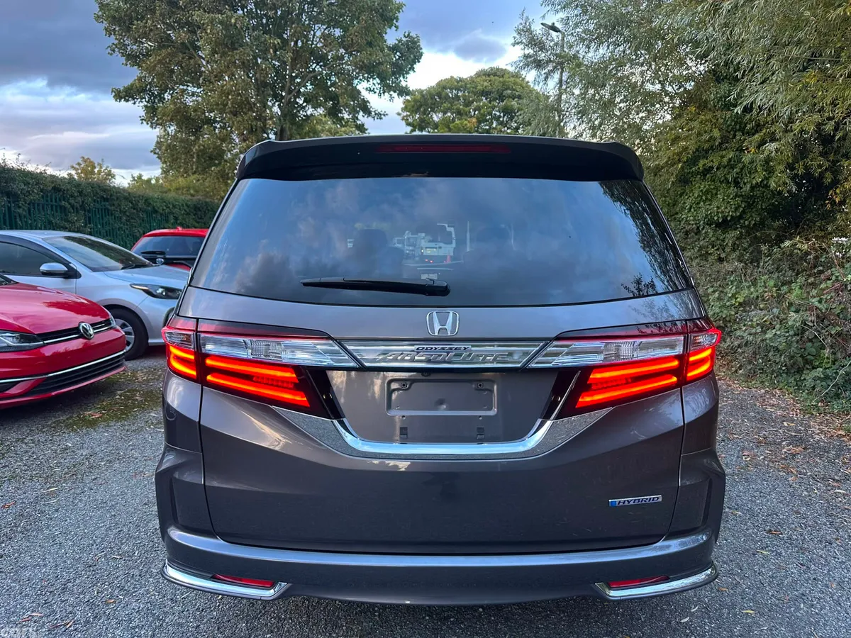 Honda Odyssey MPV, Petrol Hybrid, 2017, Grey