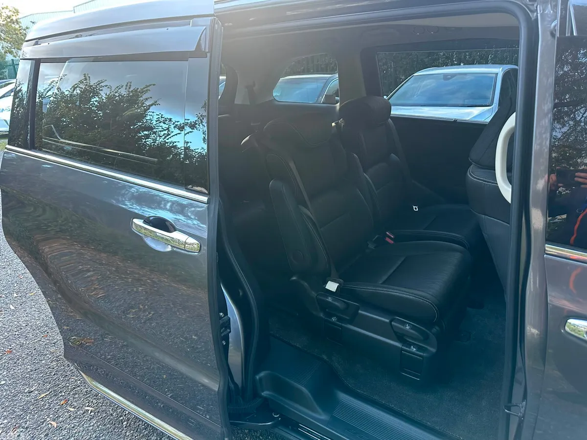 Honda Odyssey MPV, Petrol Hybrid, 2017, Grey