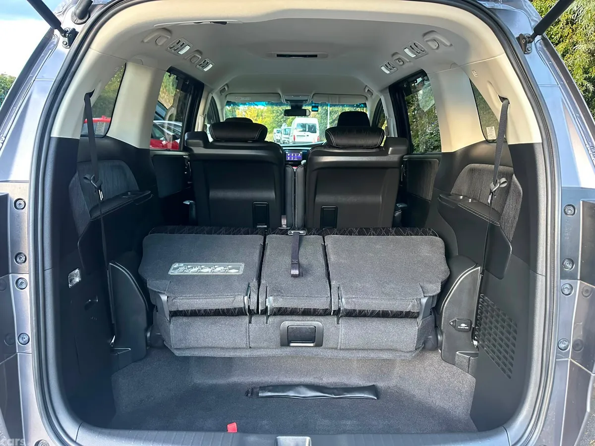 Honda Odyssey MPV, Petrol Hybrid, 2017, Grey