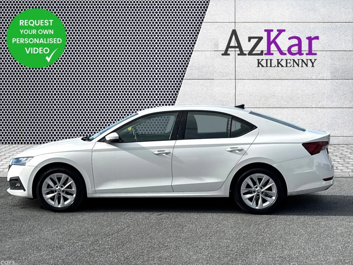 Skoda Octavia Hatchback, Diesel, 2024, White