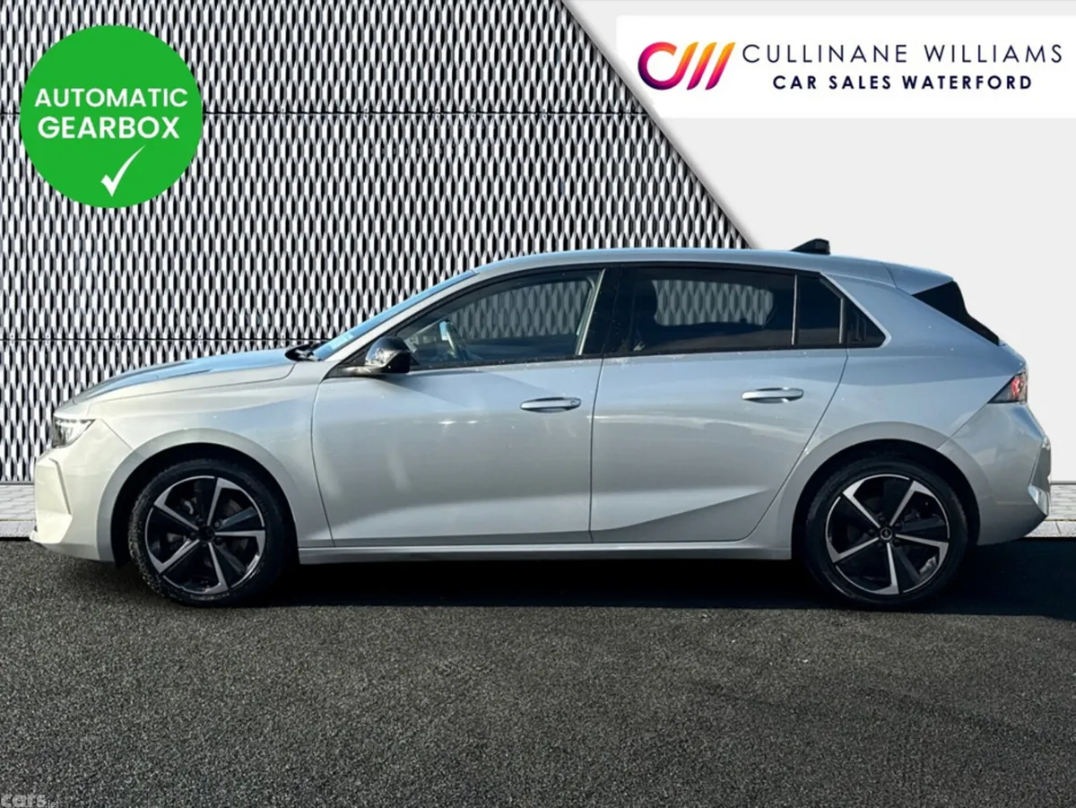 Opel Astra Hatchback, Diesel, 2024, Grey