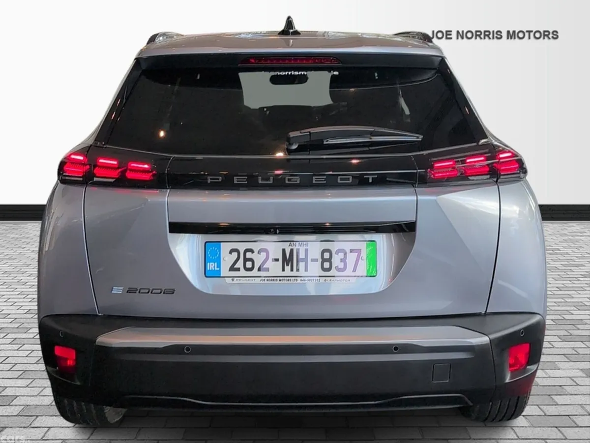 Peugeot 2008 MPV, Electric, 2026, Grey