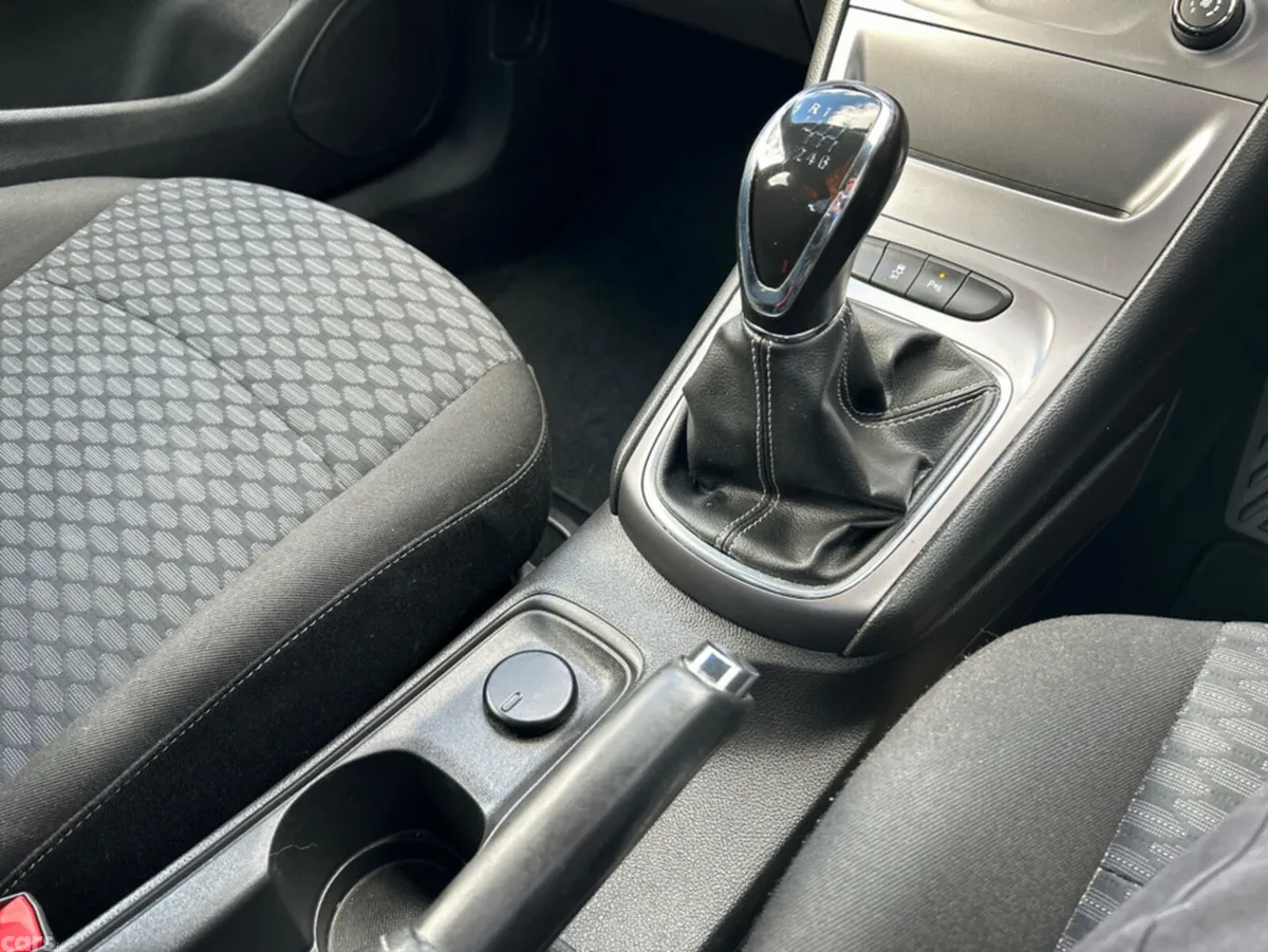 Opel Astra Hatchback, Diesel, 2016, Silver
