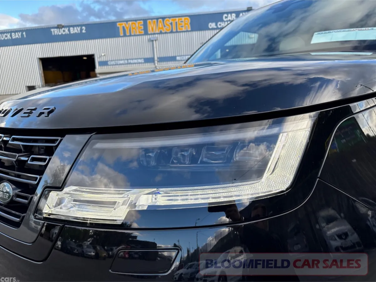 Land Rover Range Rover SUV, Petrol Plug-in Hybrid, 2025, Black