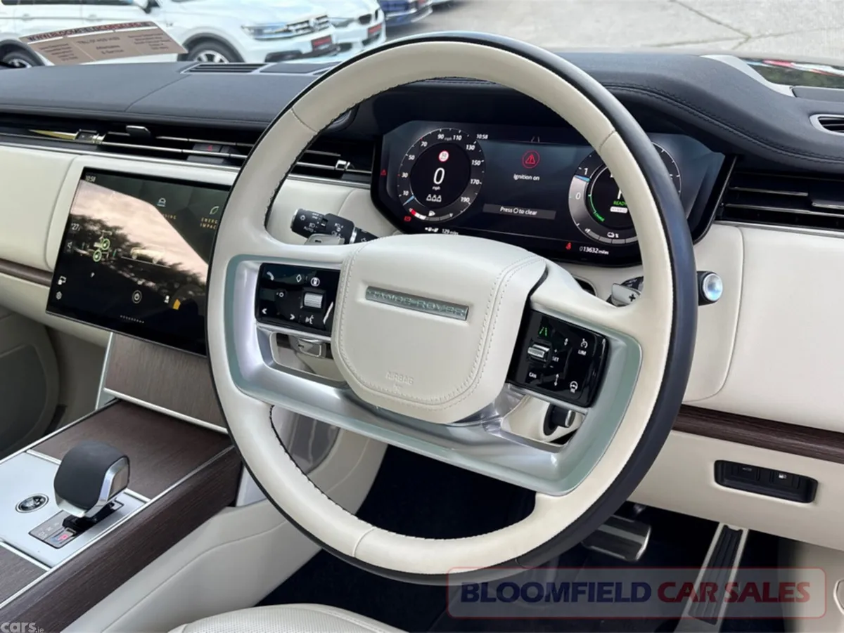 Land Rover Range Rover SUV, Petrol Plug-in Hybrid, 2025, Black