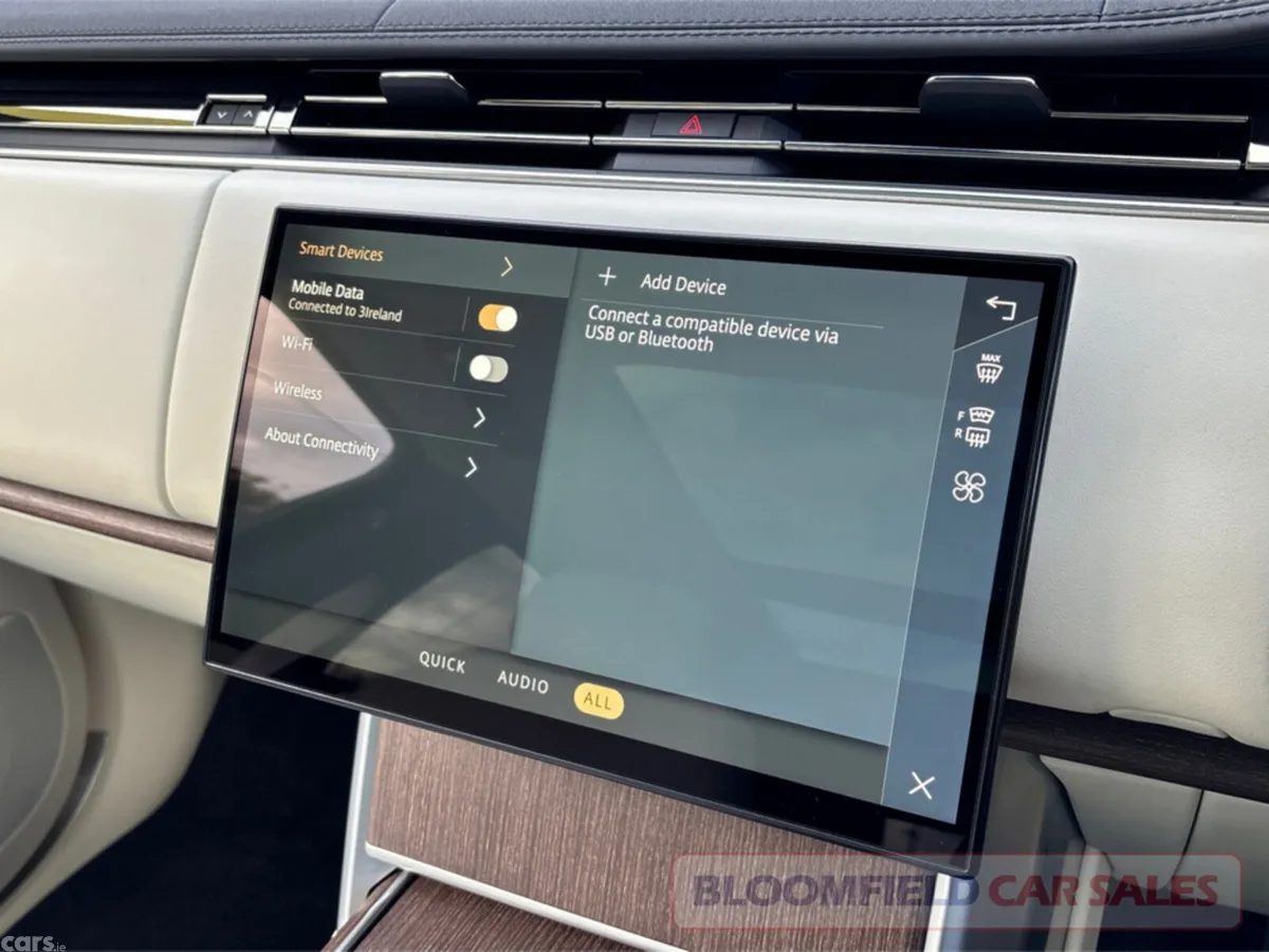 Land Rover Range Rover SUV, Petrol Plug-in Hybrid, 2025, Black